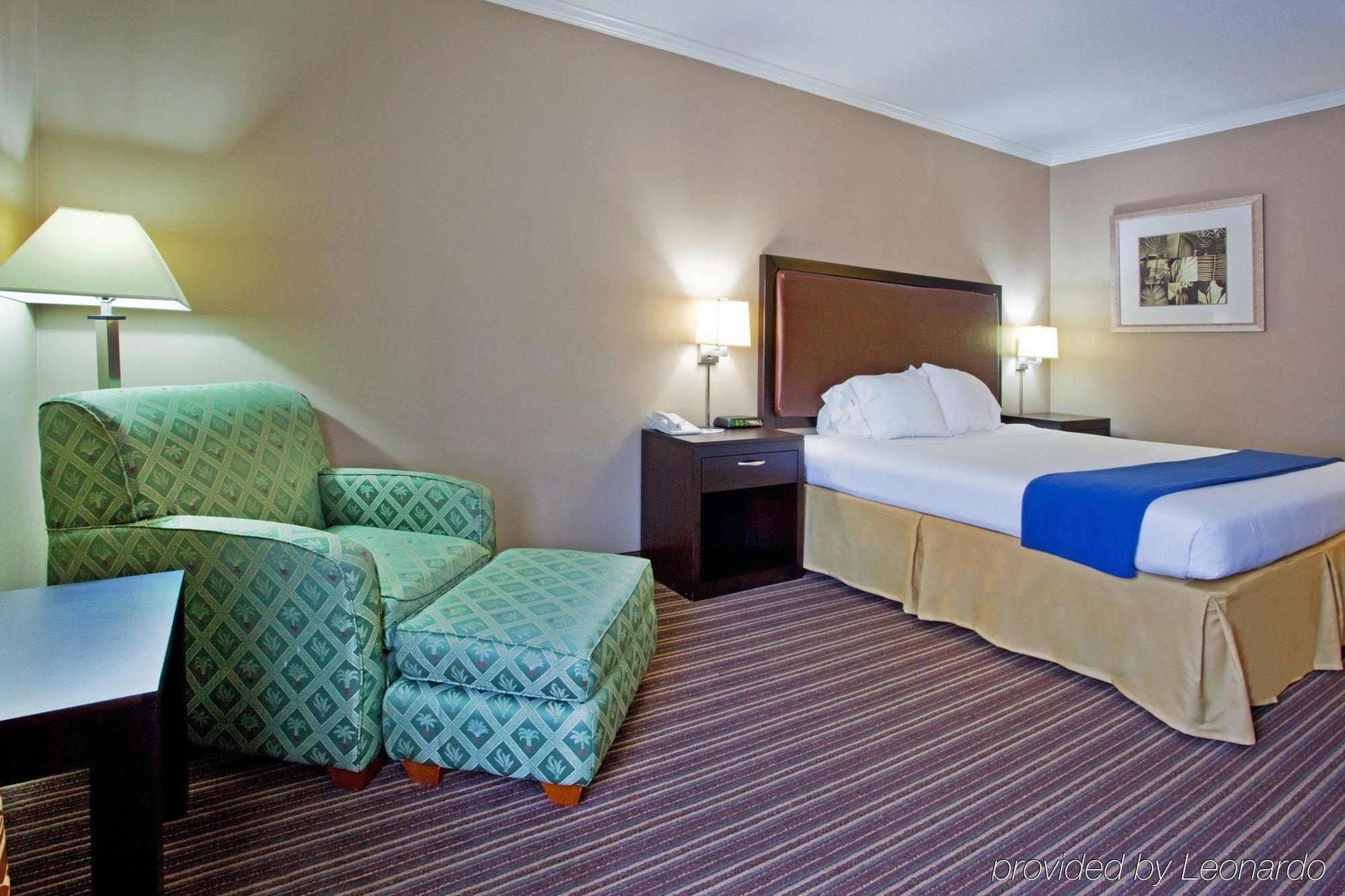 Holiday Inn Express Saint Simons Island By Ihg St. Simons Island Habitación foto